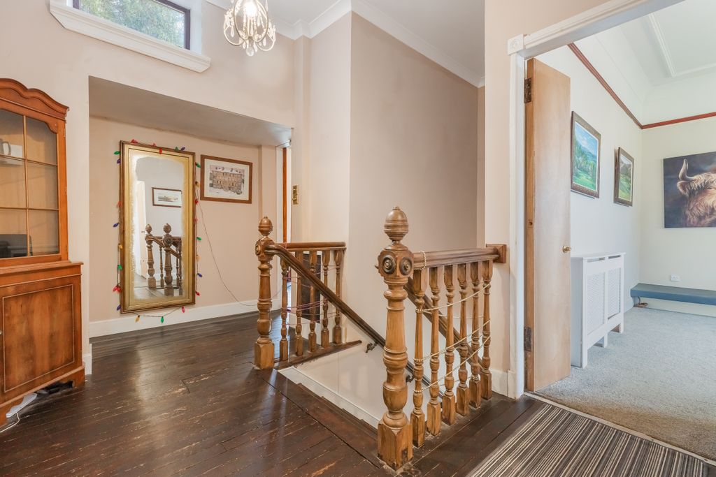 Additional image 4 of 3 bed flat for saleCroft Street, Bonhill G83