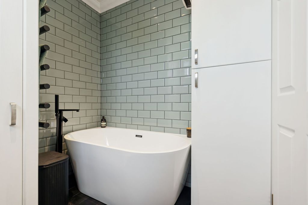 Additional image 11 of 3 bed maisonette for sale80 West Clyde Street, Helensburgh G84