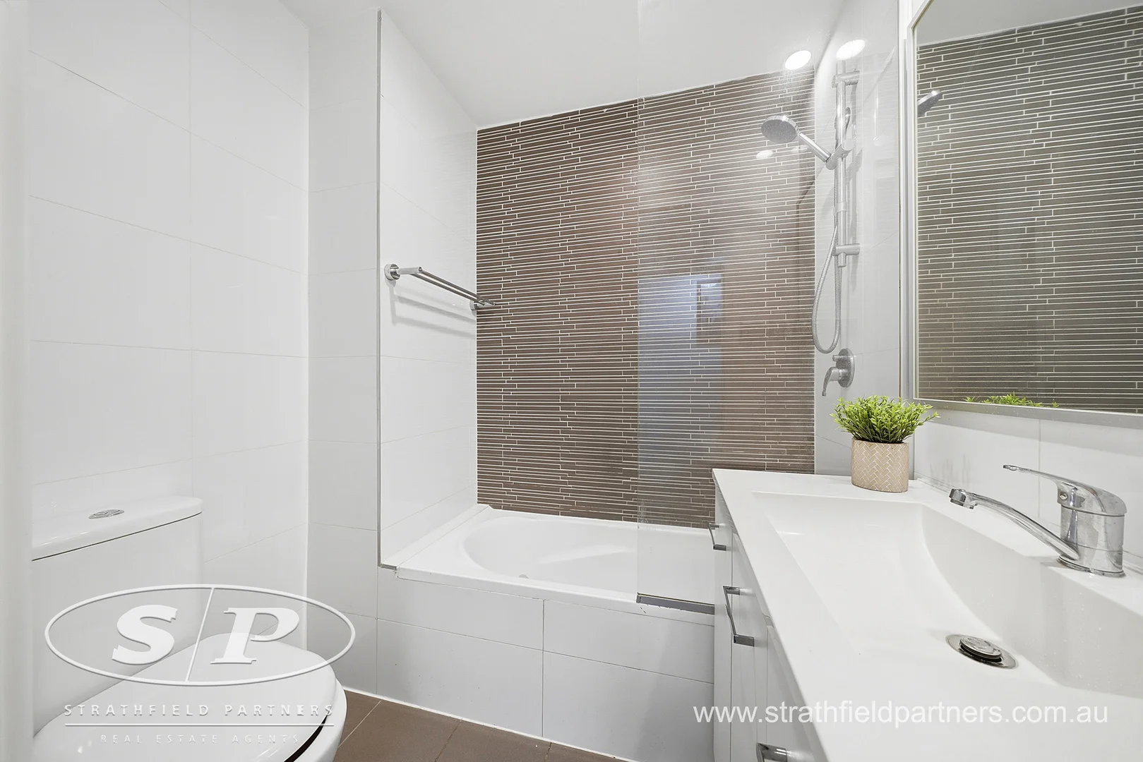 Additional image 7 of E101/81-86 Courallie Avenue, Homebush West NSW 2140