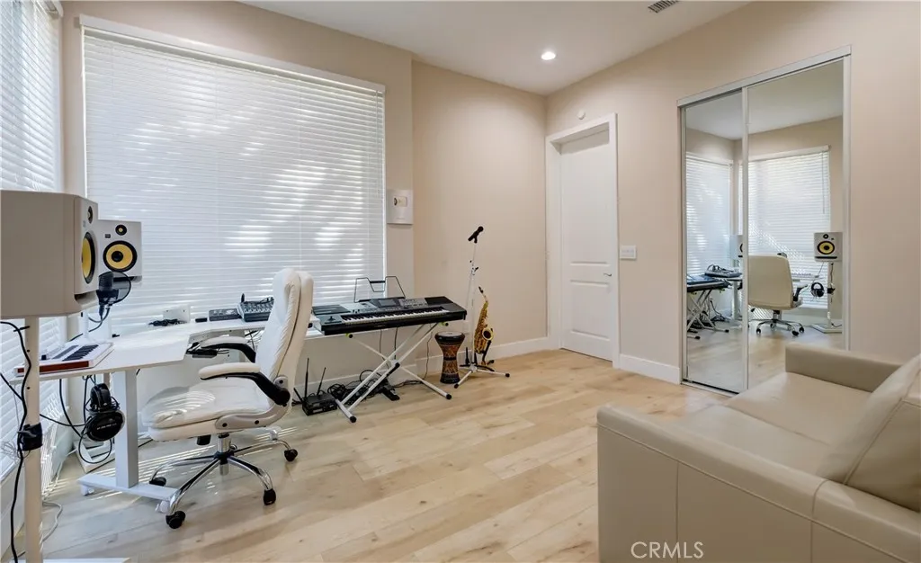 Additional image 22 of 1849 Los Encinos Avenue, Glendale, CA 91208