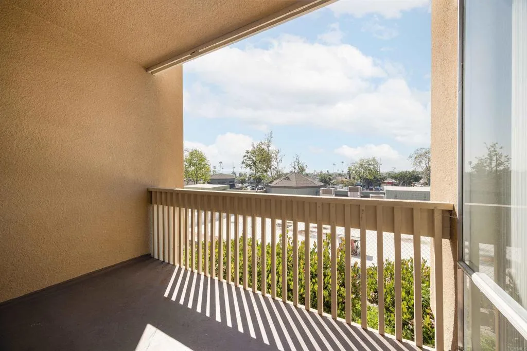 Additional image 3 of 1855 Diamond Street Unit 122, San Diego, CA 92109
