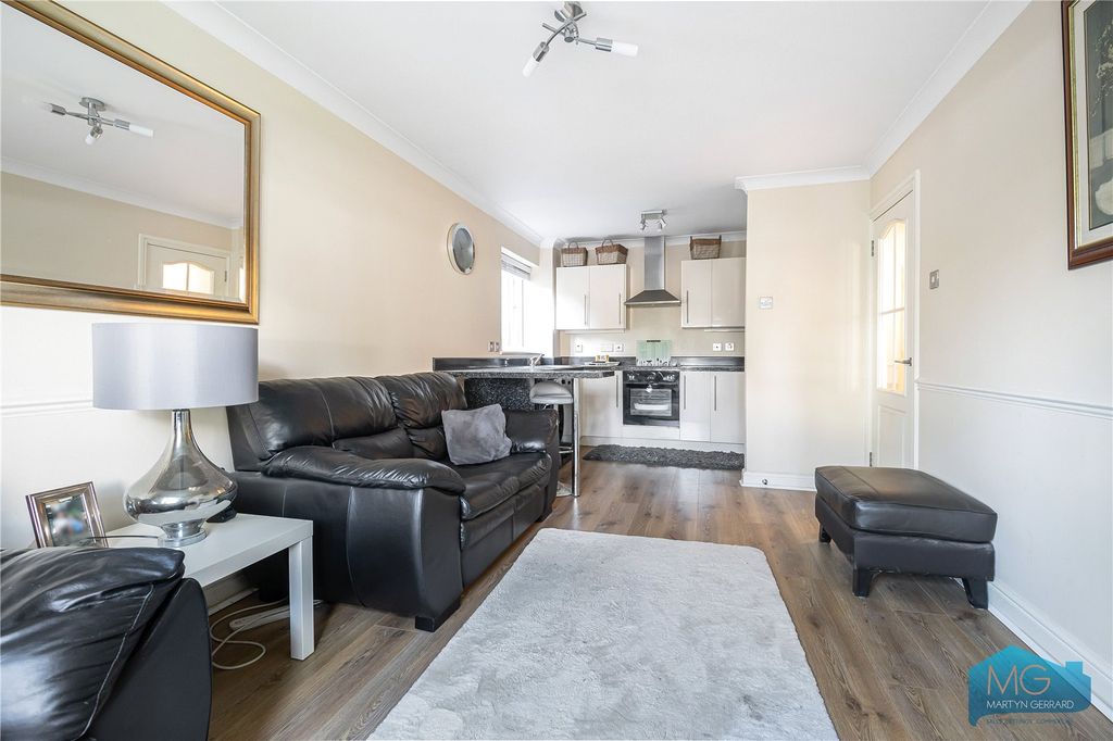 Additional image 10 of 2 bed flat for saleStation Road, New Barnet, Barnet EN5