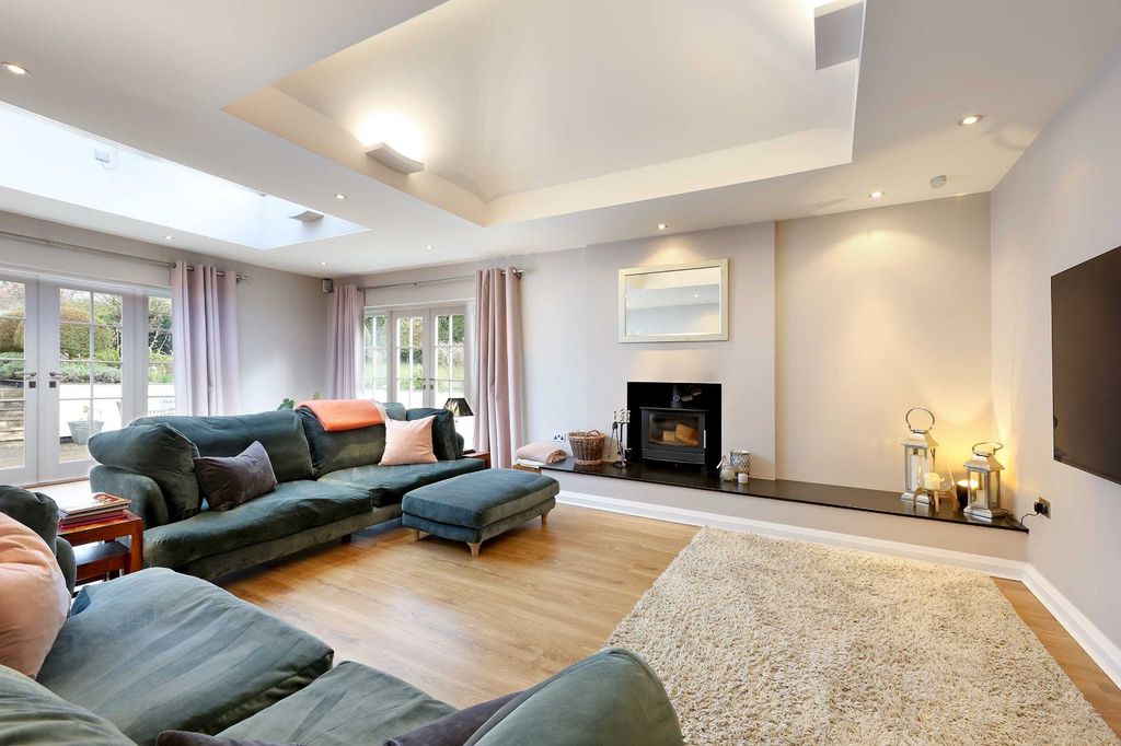 Additional image 4 of 5 bed detached house for saleWestfield Road, Beaconsfield HP9