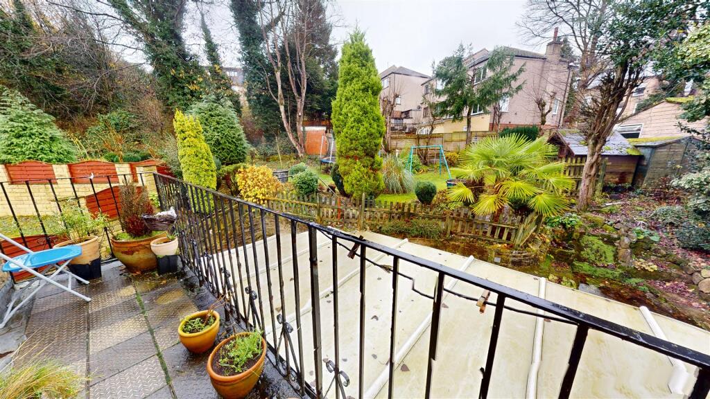 Additional image 13 of Ashtree Grove, Bradford