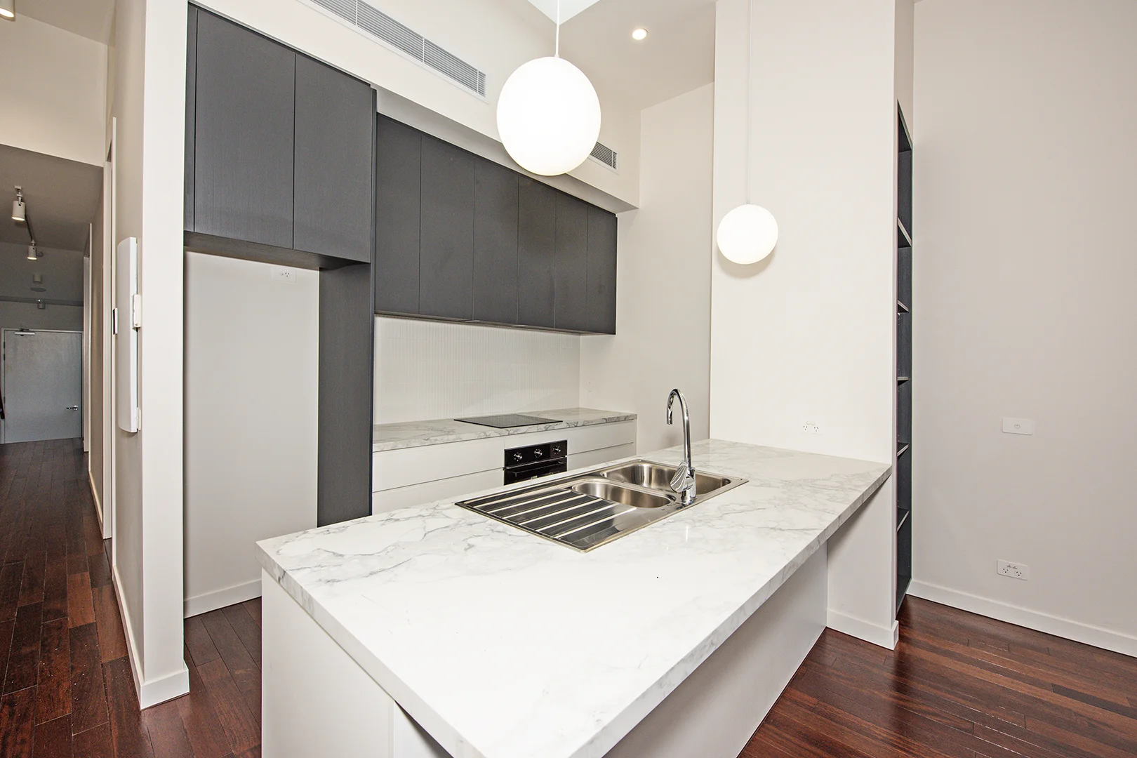 1/5 Ruddock Close, Prahran VIC 3181 photo 4