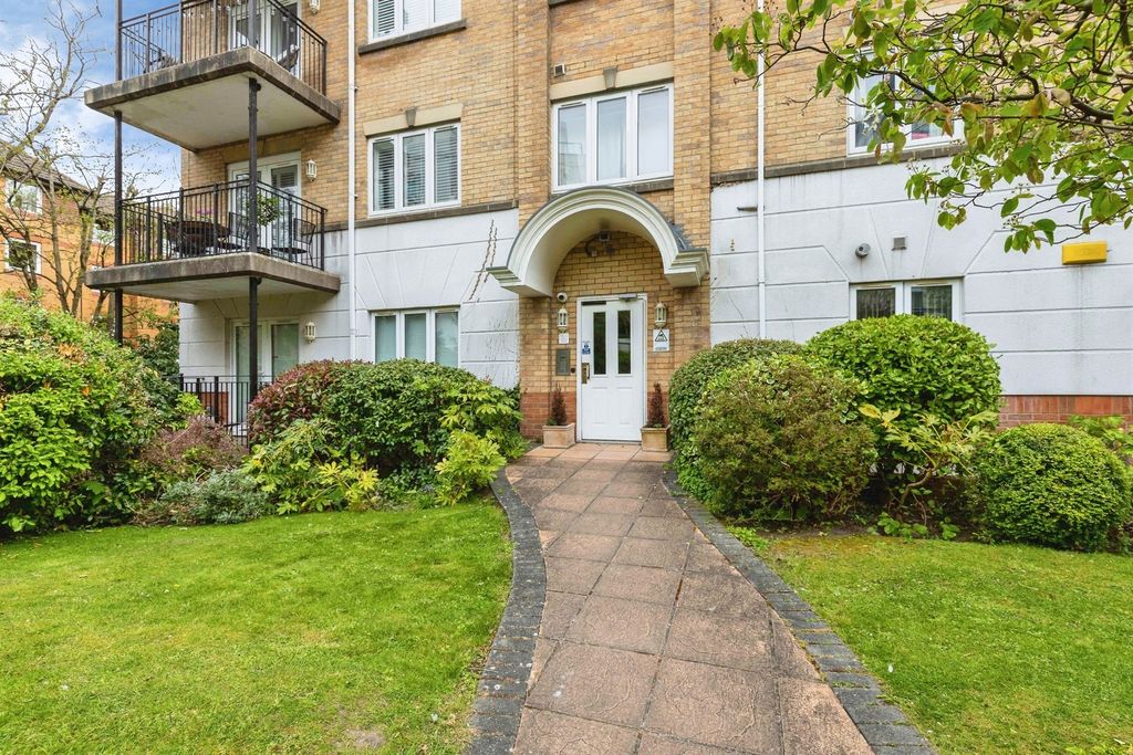 Additional image 2 of 2 bed flat for saleSt. Peters Road, Bournemouth BH1