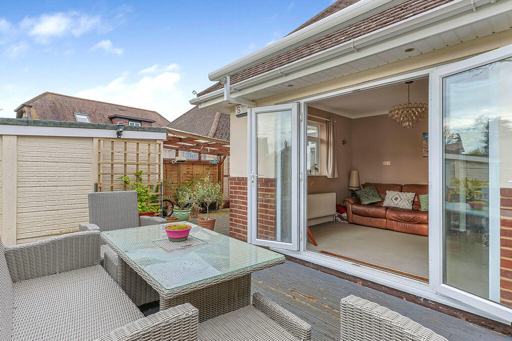 Avebury Avenue , Northbourne, Bournemouth photo 2