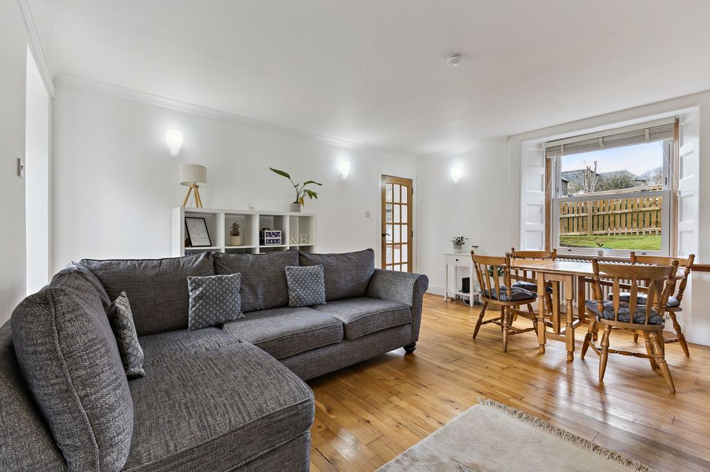 Additional image 2 of 3 bed flat for saleDundee Road, Perth PH2