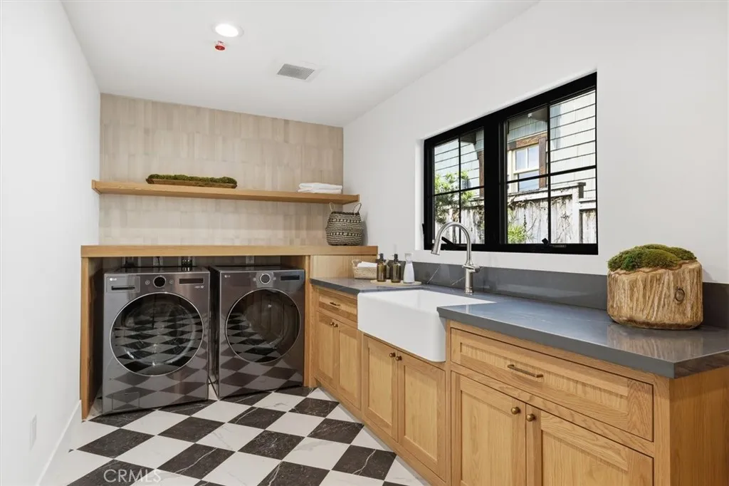Additional image 63 of 865 10th Street, Manhattan Beach, CA 90266