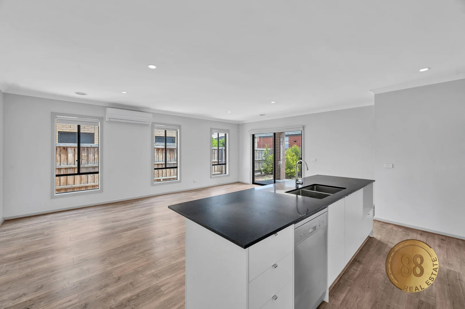 Additional image 6 of 34 Rushmore Way, Bonnie Brook VIC 3335