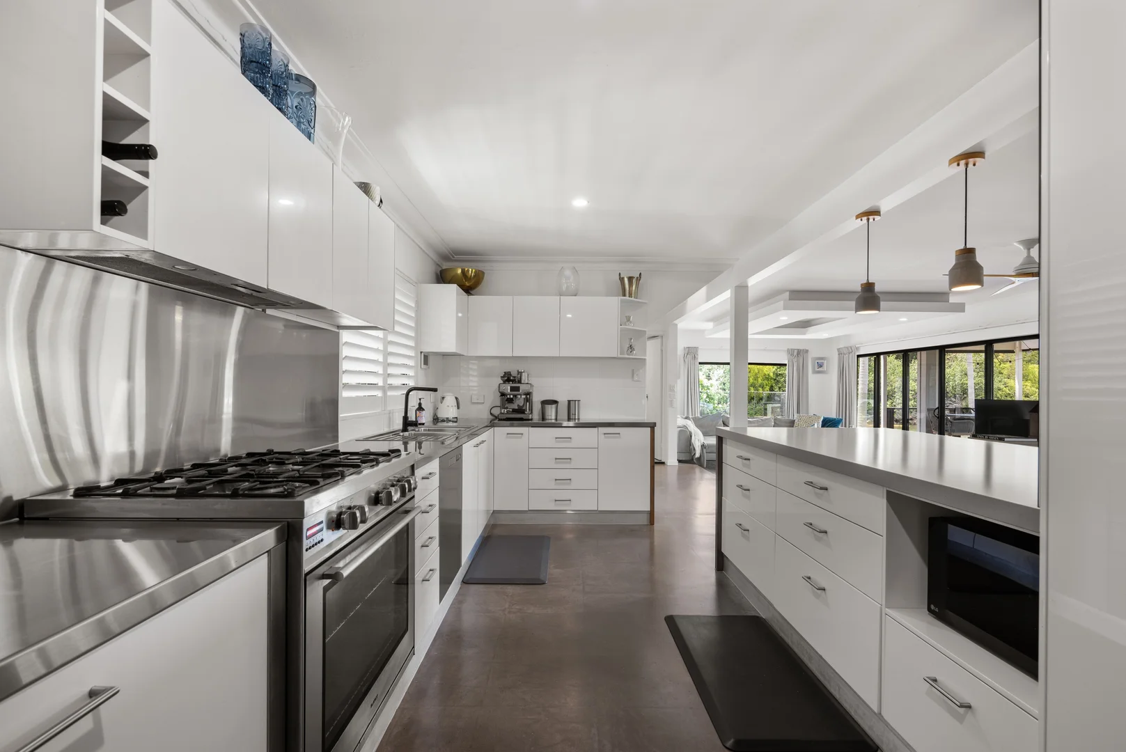 Additional image 7 of 2 Merrimac Boulevard, Broadbeach Waters QLD 4218