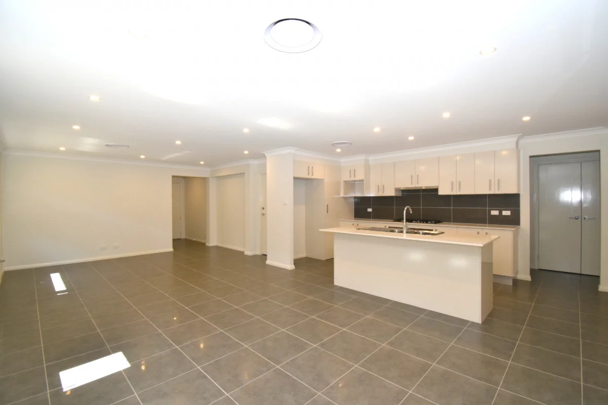 17 Hurst Street, Spring Farm NSW 2570 photo 4