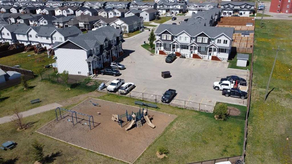 Additional image 2 of 9503 112 Avenue, Clairmont, AB, T8X 5C8