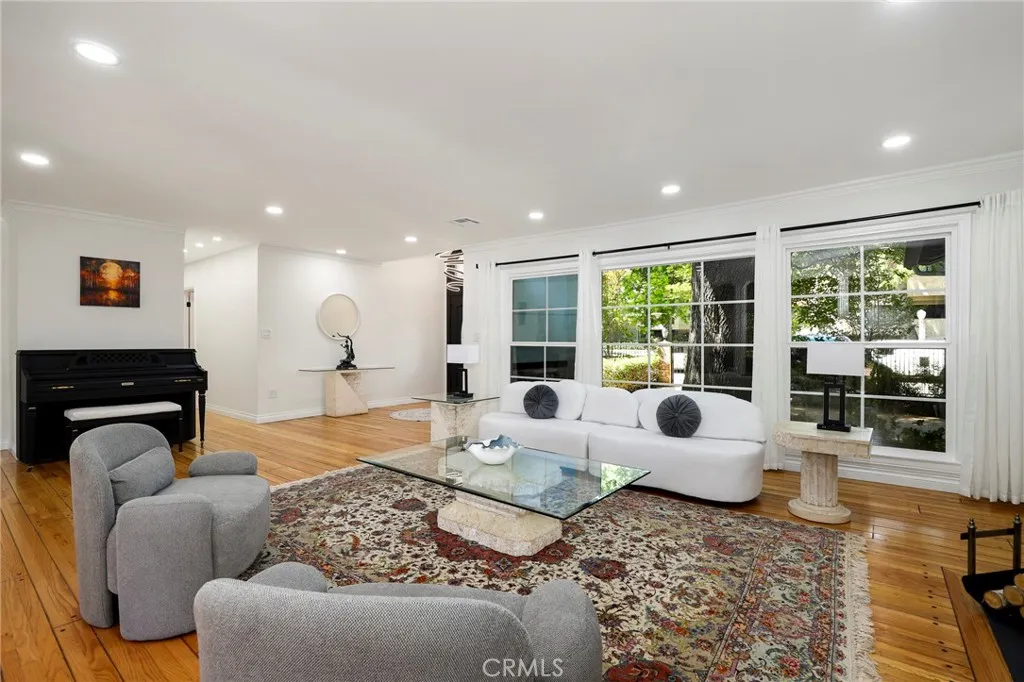 Additional image 11 of 4428 Saugus Avenue, Sherman Oaks, CA 91403