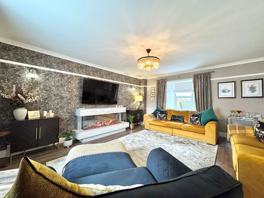 Additional image 15 of 4 bed country house for sale2 East Wardlaw Farm, Grassyards Road, Kilmarnock KA3