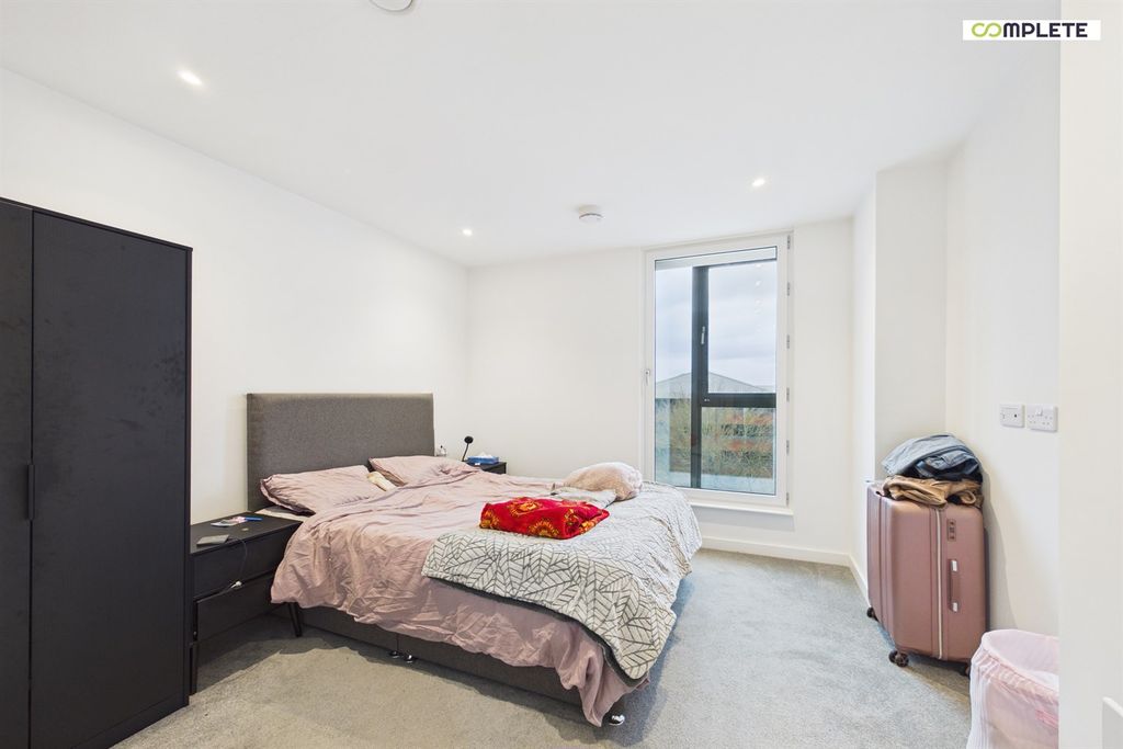 Additional image 8 of 2 bed flat for saleNo1 Old Trafford, Manchester M17