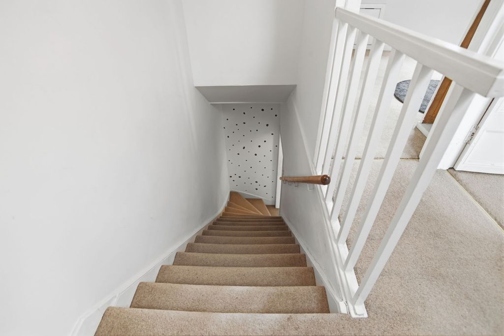Additional image 14 of 3 bed maisonette for saleQueen Street, Stirling FK8