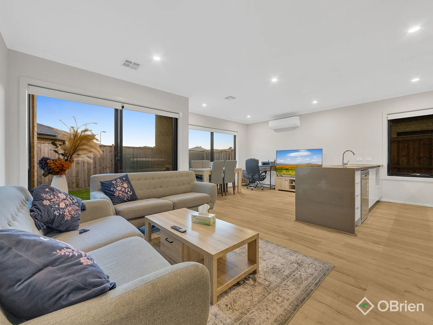 Additional image 2 of 35 Darwinia Avenue, Clyde VIC 3978