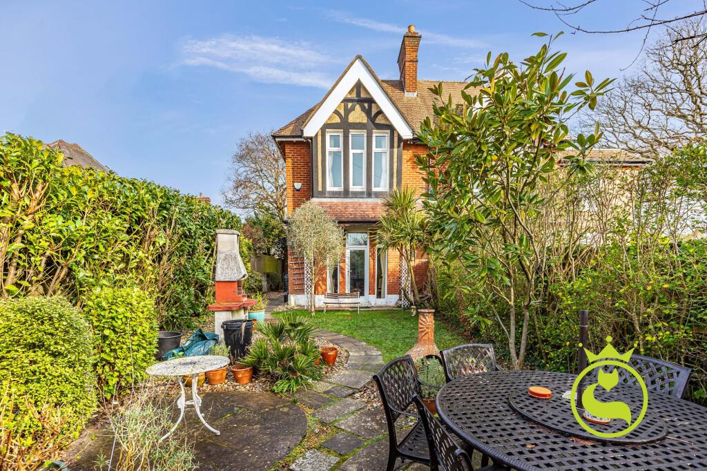Bournemouth Road, Poole, BH14