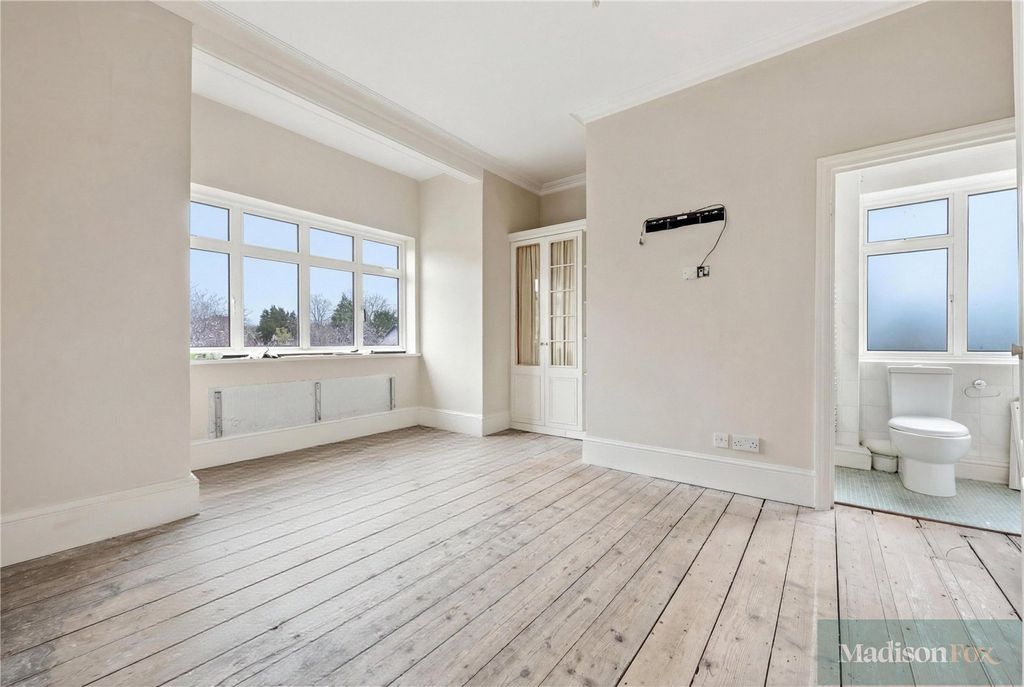 Additional image 15 of 7 bed semi-detached house for saleHigh Road, Loughton, Essex IG10