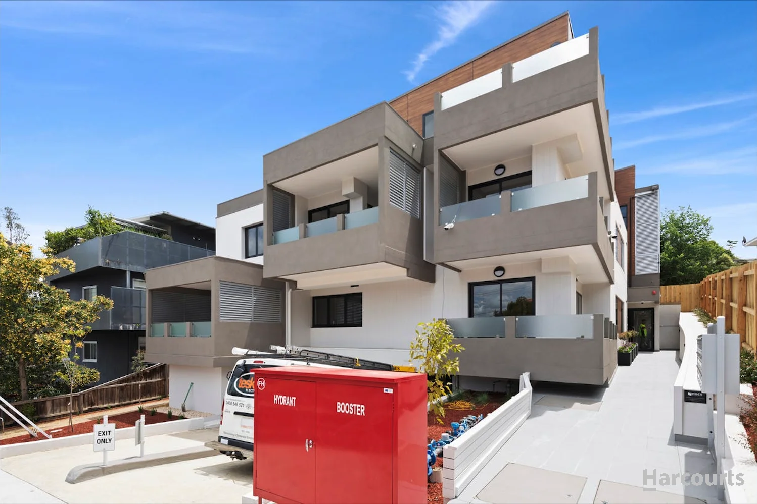 302/721 Elgar Road, Doncaster VIC 3108
