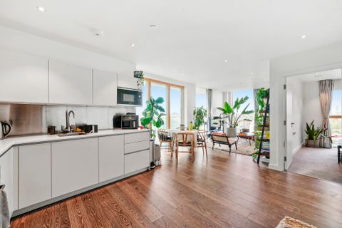 Alderside Apartments, Queen's Park NW6