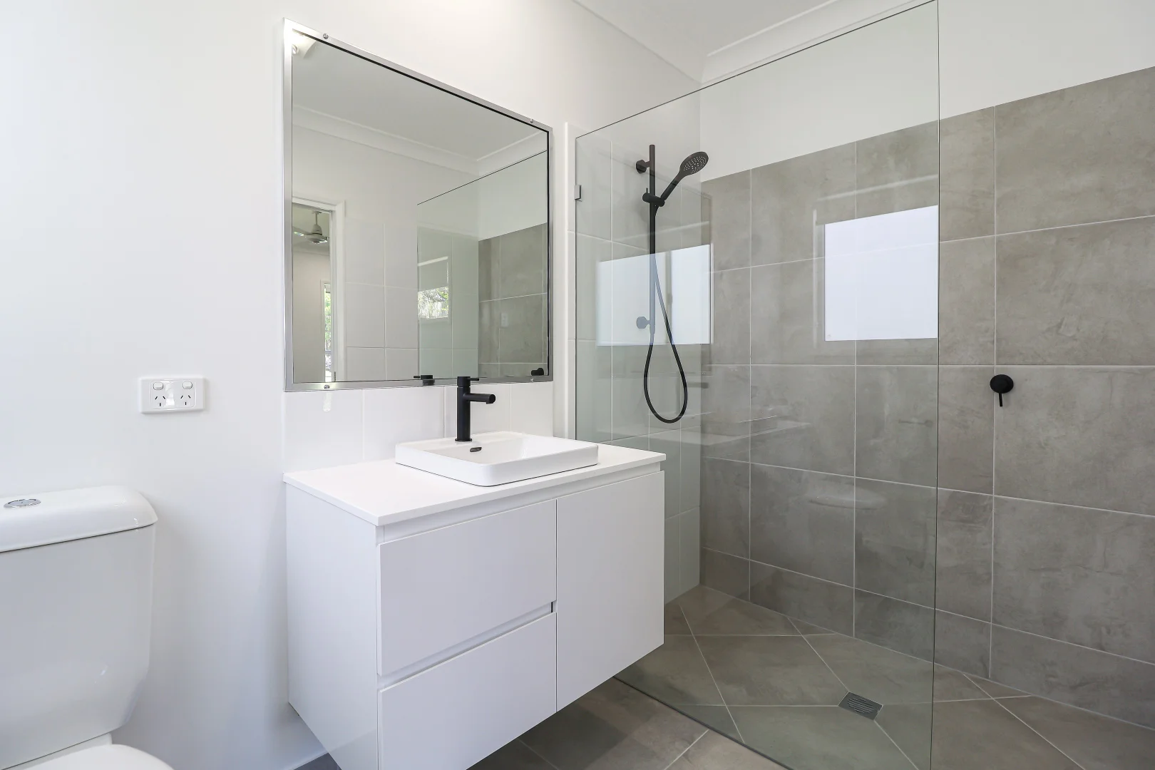 Additional image 13 of 28 Wistari Street, Clinton QLD 4680