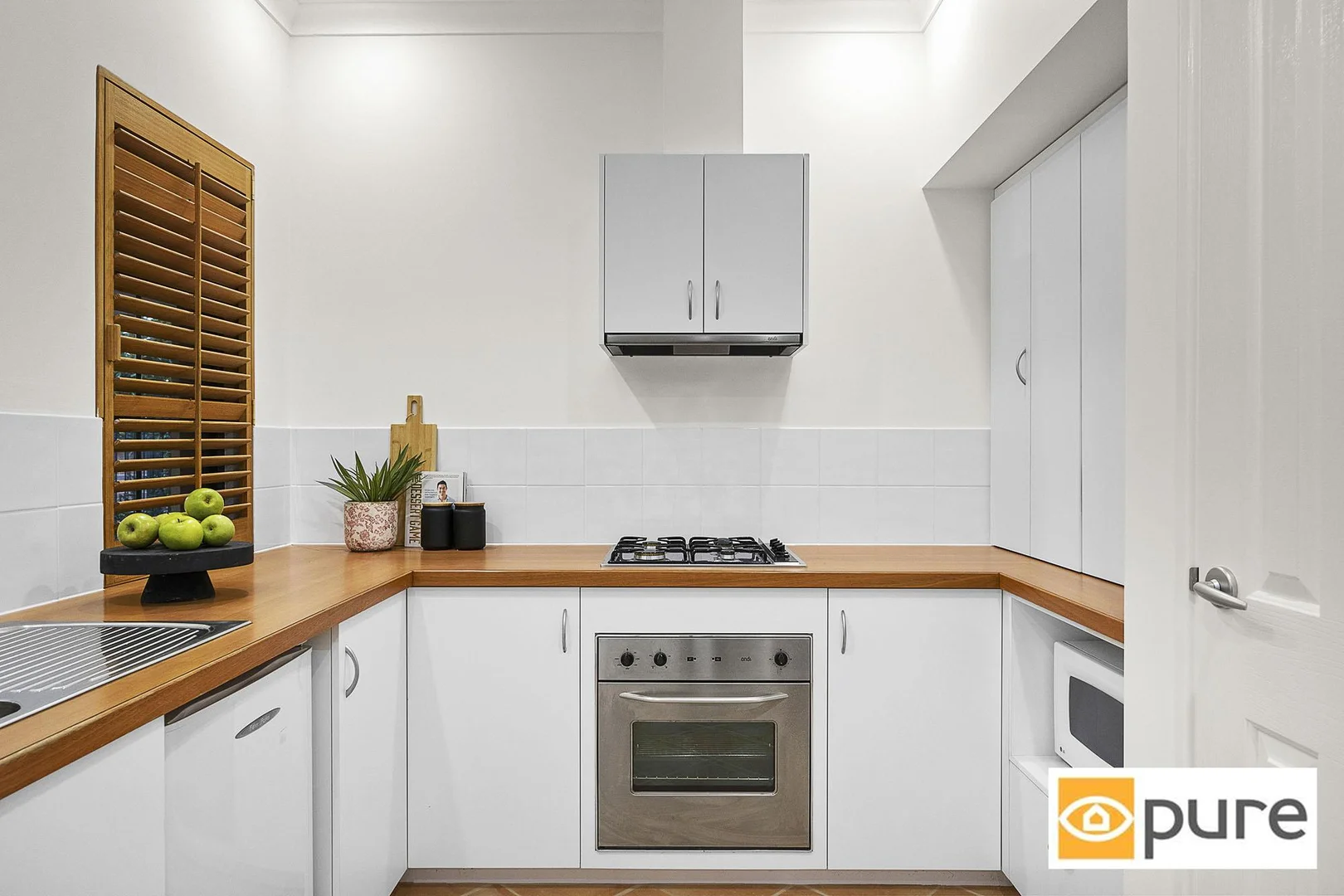 Additional image 12 of 82A Waratah Avenue, Dalkeith WA 6009
