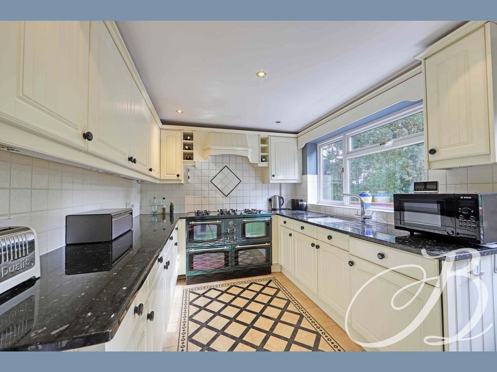 Additional image 5 of 5 bed detached house for saleRay Park Road, Maidenhead SL6