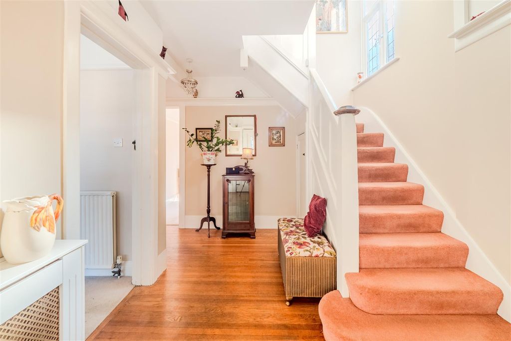 Additional image 9 of 4 bed detached house for saleHandsome Detached Home On The Dell, Westbury-On-Trym, Bristol BS9