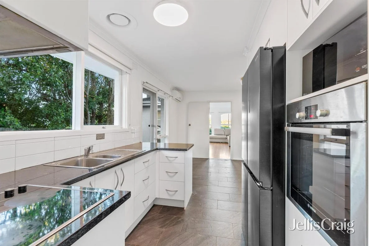 Additional image 5 of 1 Clovelly Court, Mount Waverley VIC 3149