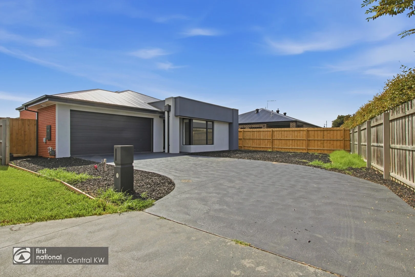 Unit 4/10 Swinburne Crescent, Traralgon VIC 3844