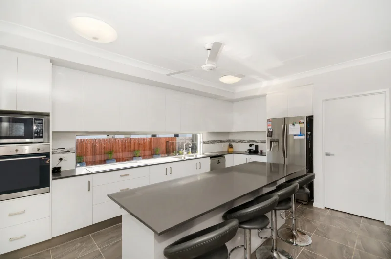 35 Barklya Street, Mount Low QLD 4818