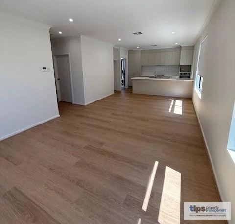 8 BLACKBIRD STREET, Mount Barker SA 5251