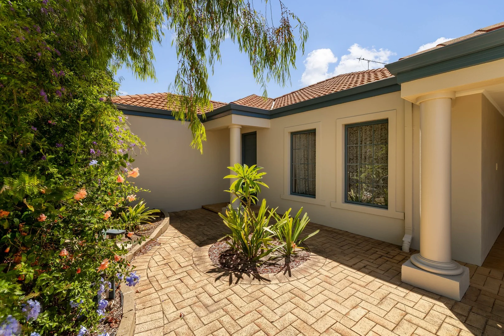 8 Chancery Way, West Busselton WA 6280