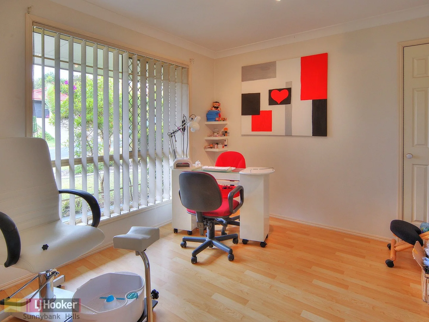 Additional image 5 of 27 Mayfair Place, Stretton QLD 4116