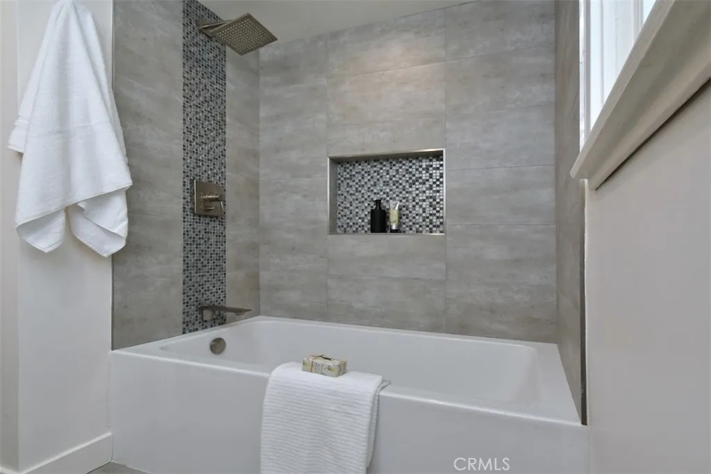 Additional image 31 of 15576 Hesby St, Encino, CA 91436