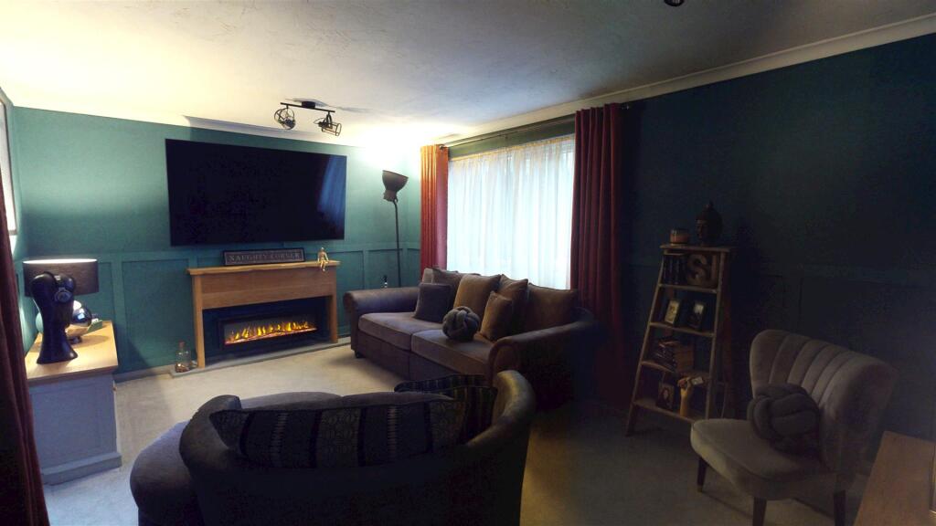 Additional image 5 of Frizley Gardens, Bradford