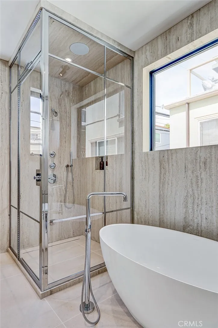 Additional image 106 of 315 25th, Manhattan Beach, CA 90266