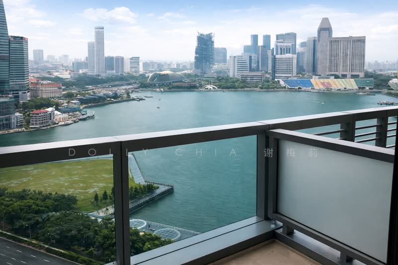18 Marina Boulevard photo 2