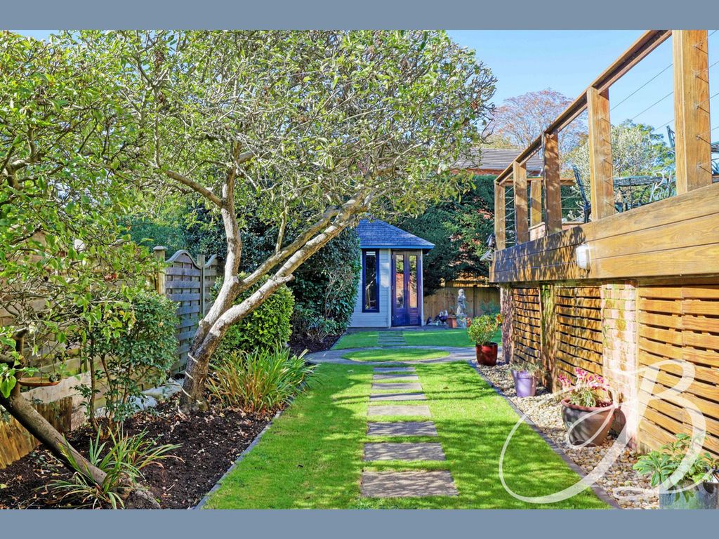 Additional image 8 of 5 bed detached house for saleRay Park Road, Maidenhead SL6