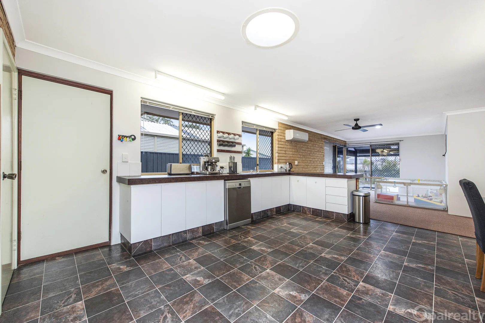 Additional image 9 of 41 Yaringa Street, Golden Bay WA 6174