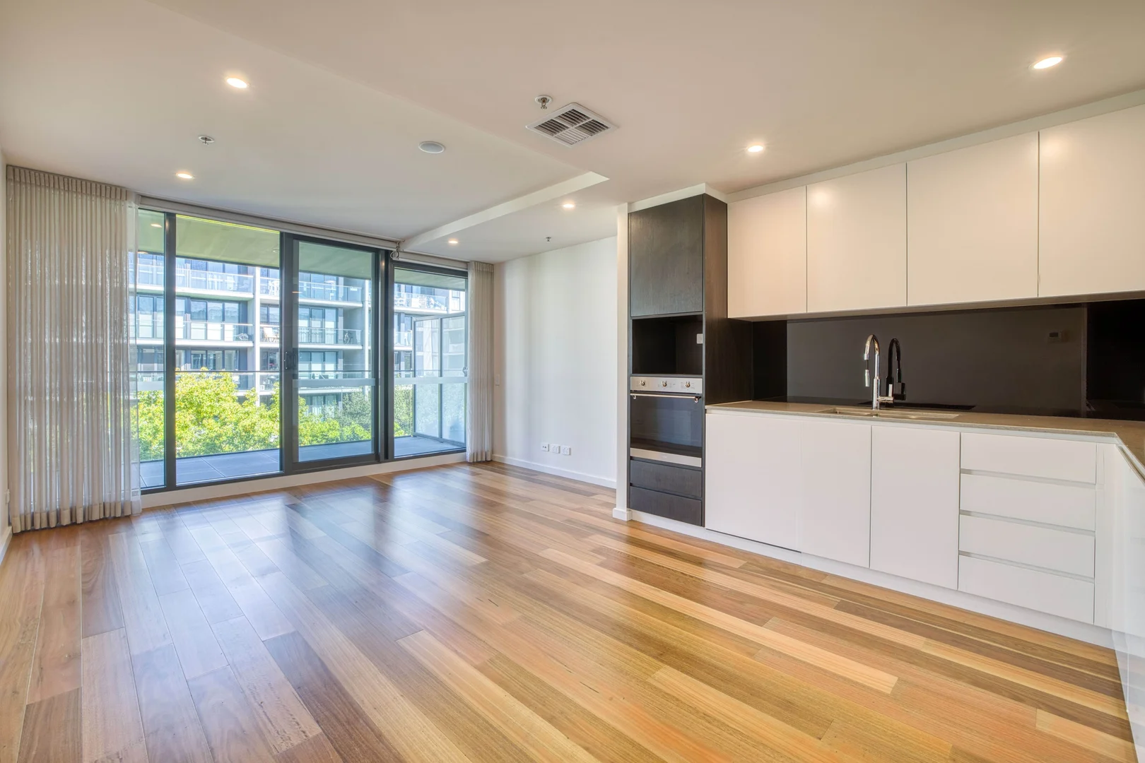 Additional image 3 of 516/55 Currong Street North, Braddon ACT 2612