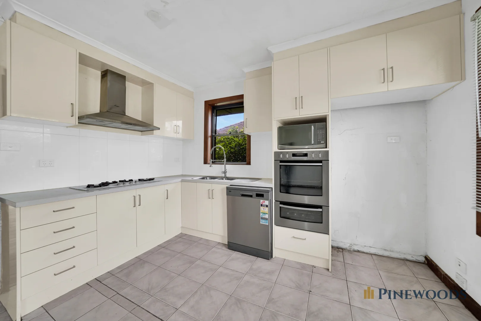 Additional image 4 of 72 Winter Crescent, Reservoir VIC 3073