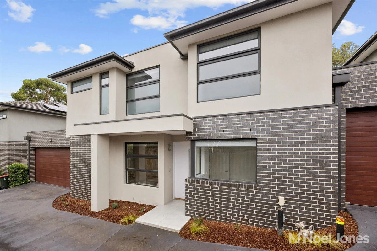 2/17 St Clems Road, Doncaster East VIC 3109