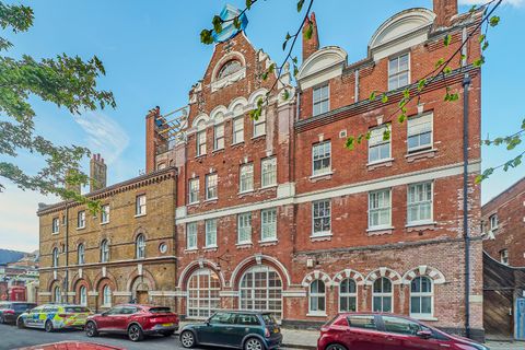 Renfrew Road, Kennington, London SE11