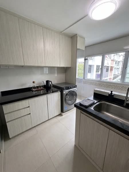 376 Clementi Avenue 4 photo 4