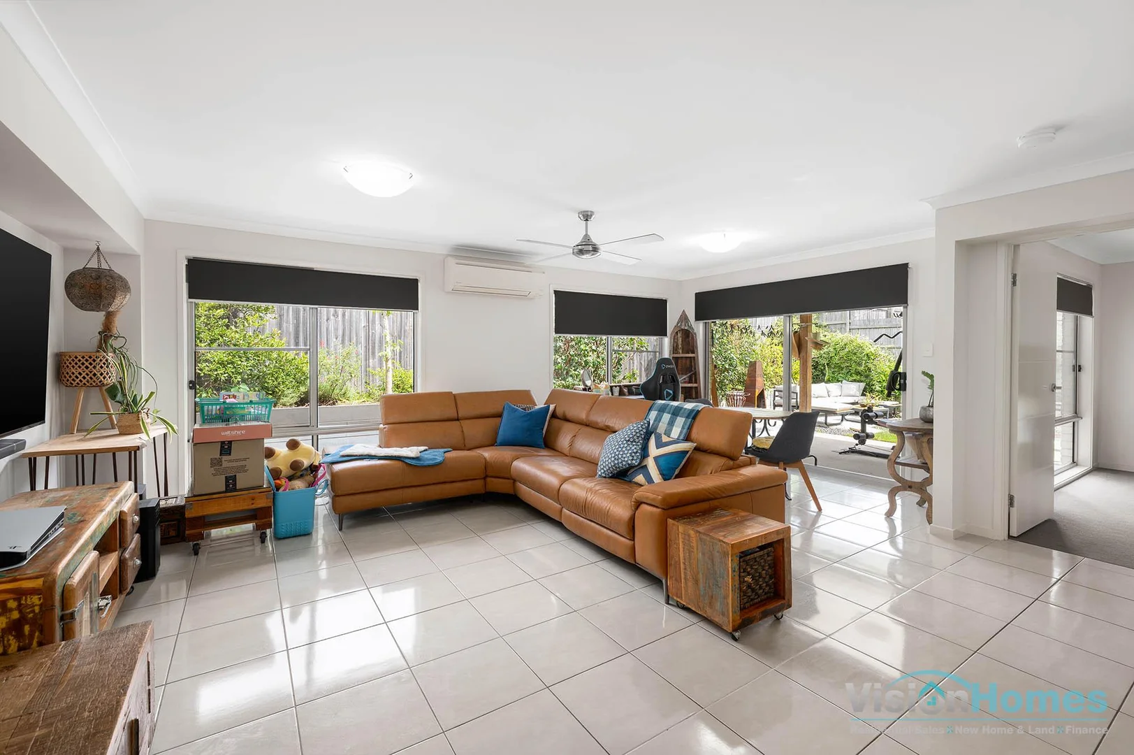 23 Sienna Cct, Yarrabilba QLD 4207 photo 2