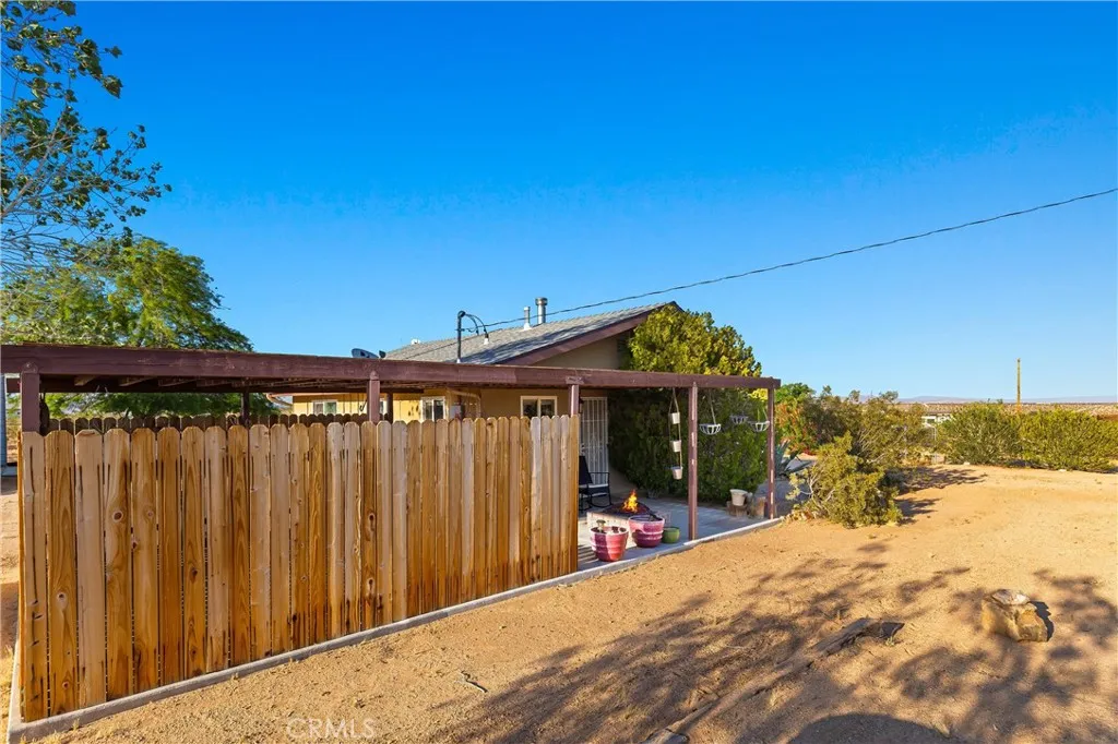 Additional image 24 of 1040 Jackalope Avenue, Joshua Tree, CA 92252