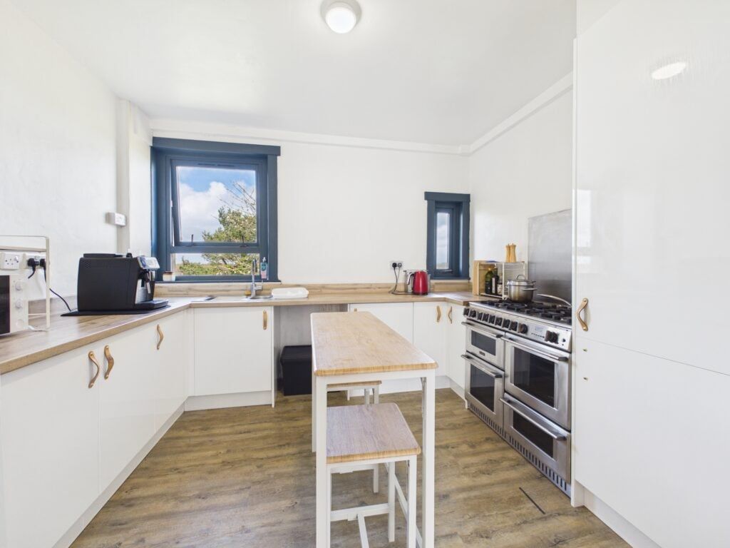 4 bed flat for sale26 Polbeth Crescent, Polbeth EH55 photo 5